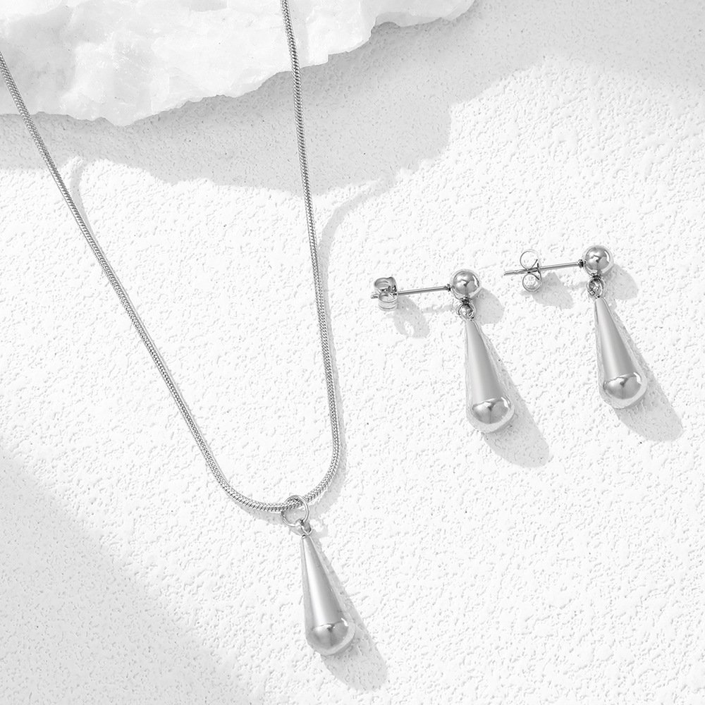 New European And American Stainless Steel Waterdrop Necklace For Womencolorfast Design - Image 3