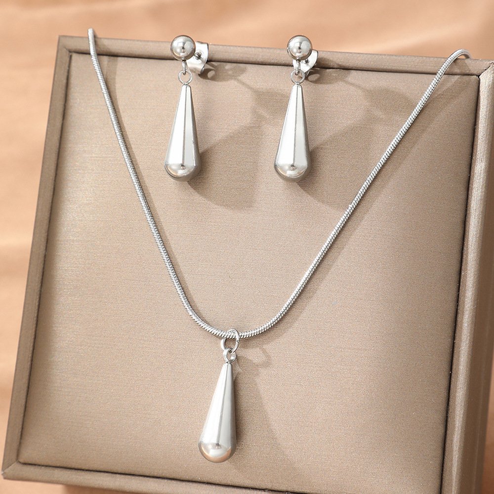 New European And American Stainless Steel Waterdrop Necklace For Womencolorfast Design - Image 4